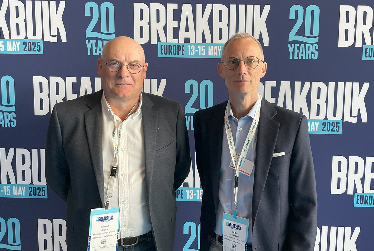 Robert Rydén och Jacob Engholm på plats på Breakbulk Europe 2025.