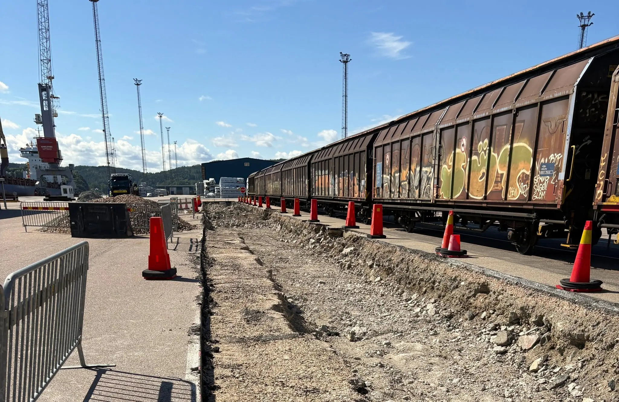 Utbyggnad av till dubbelspår på Sörvik. 
